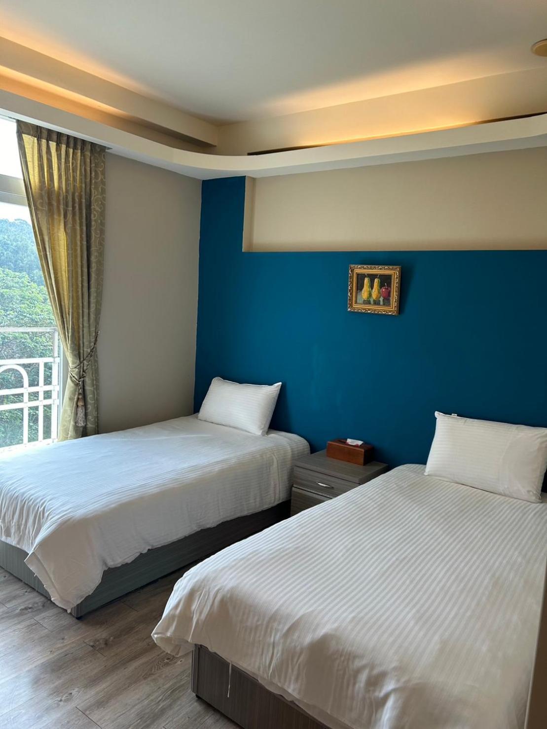 Empire Pacific Castle Hotel Yangmei Exterior photo